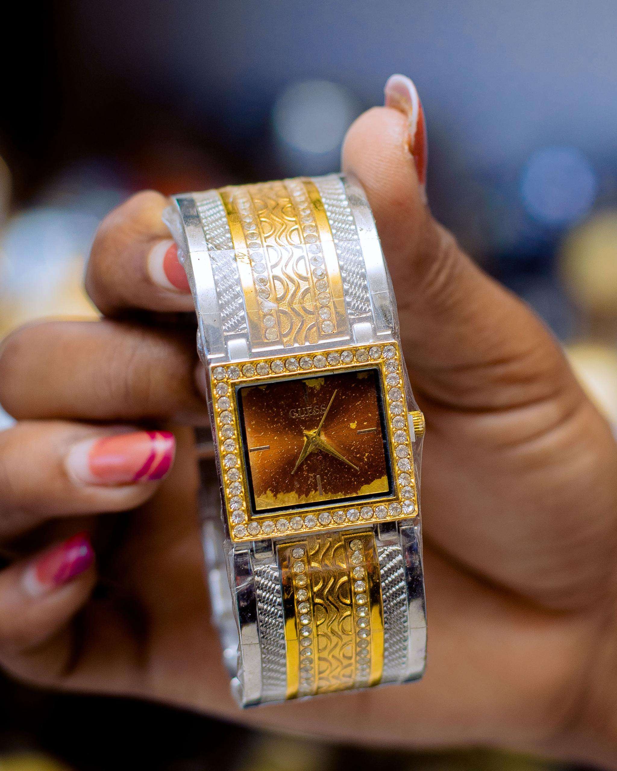 Calvin Klein Ladies Luxury Watch