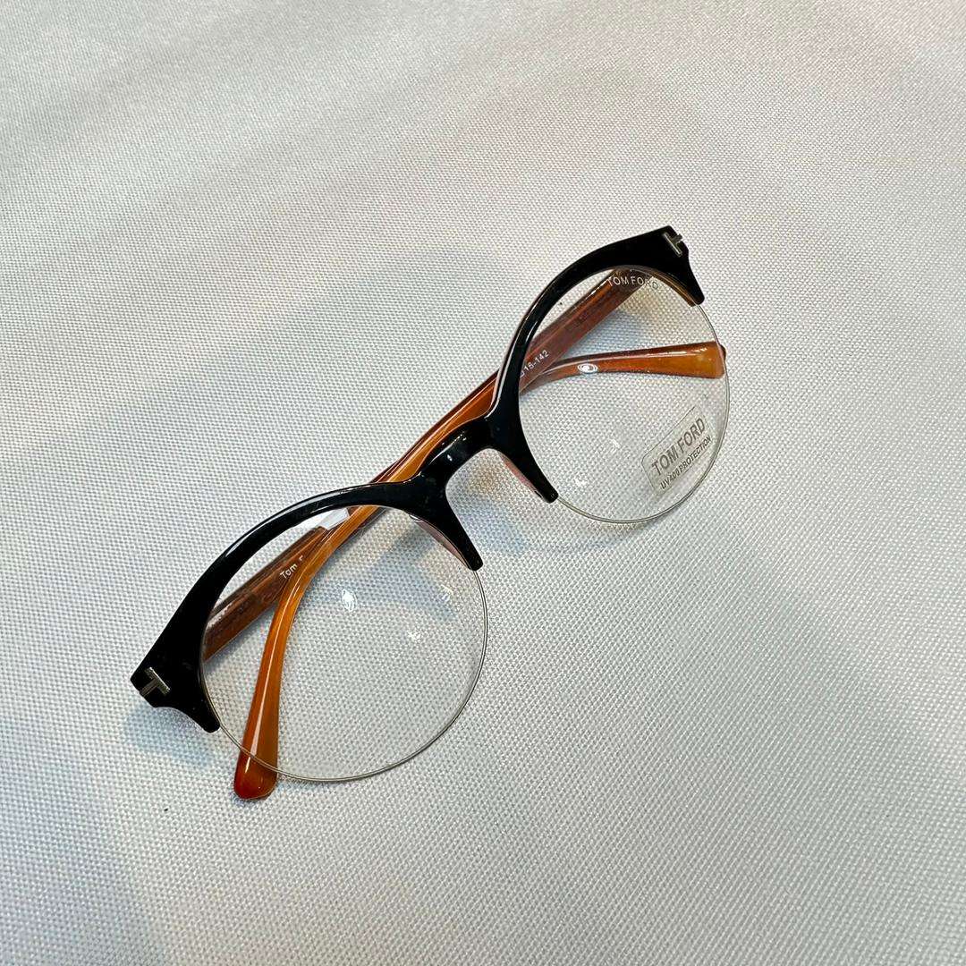 Casual fashion glasses