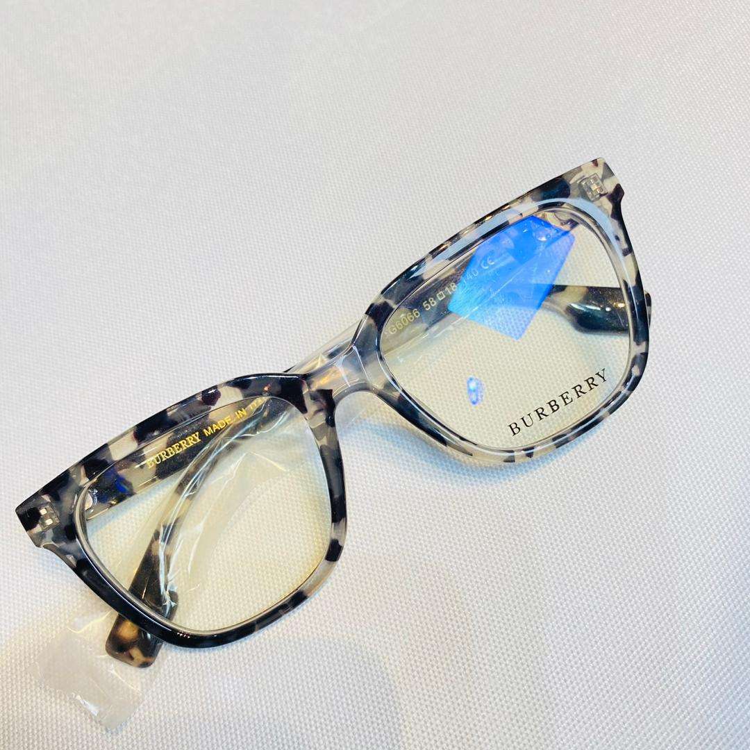 Casual fashion glasses