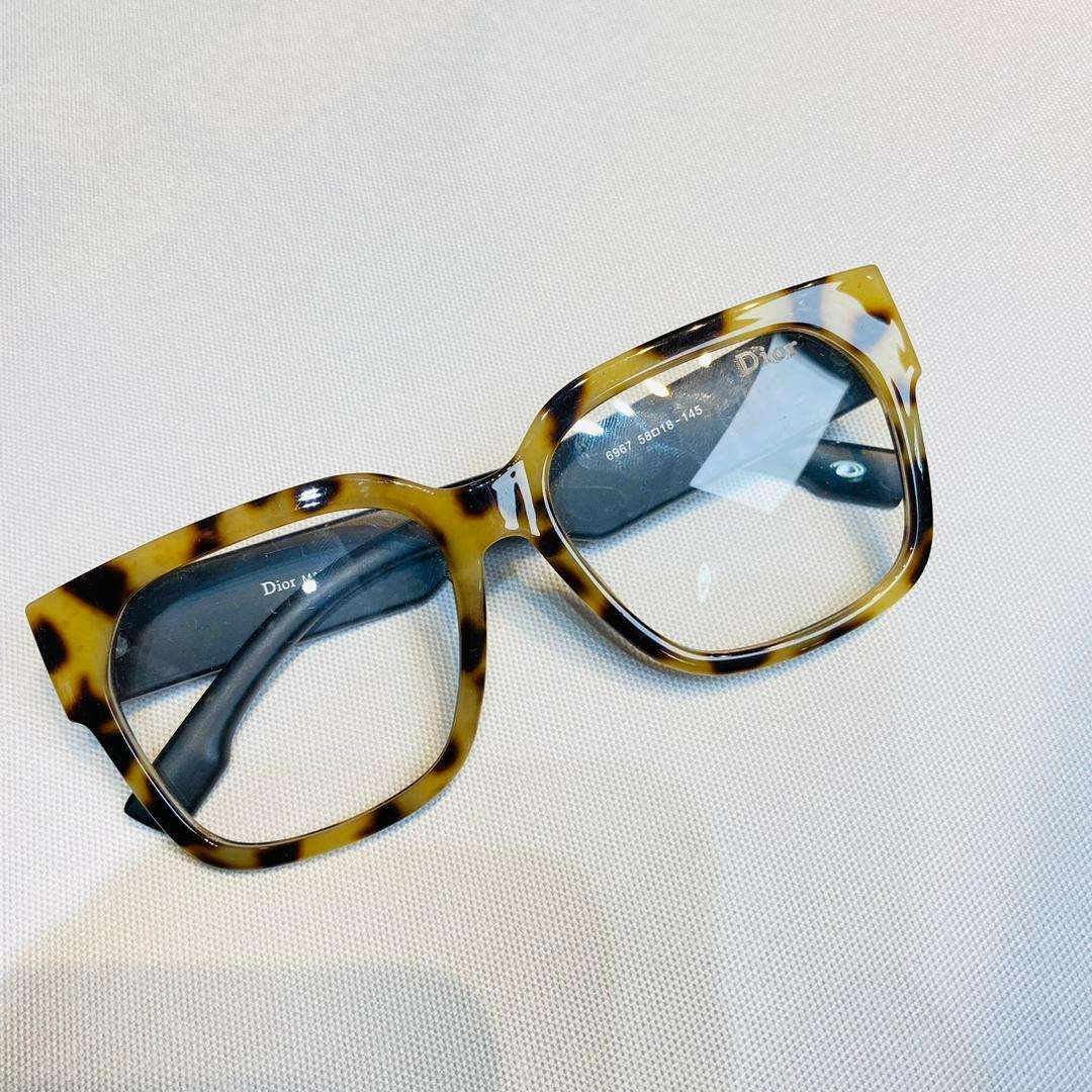 Casual fashion glasses