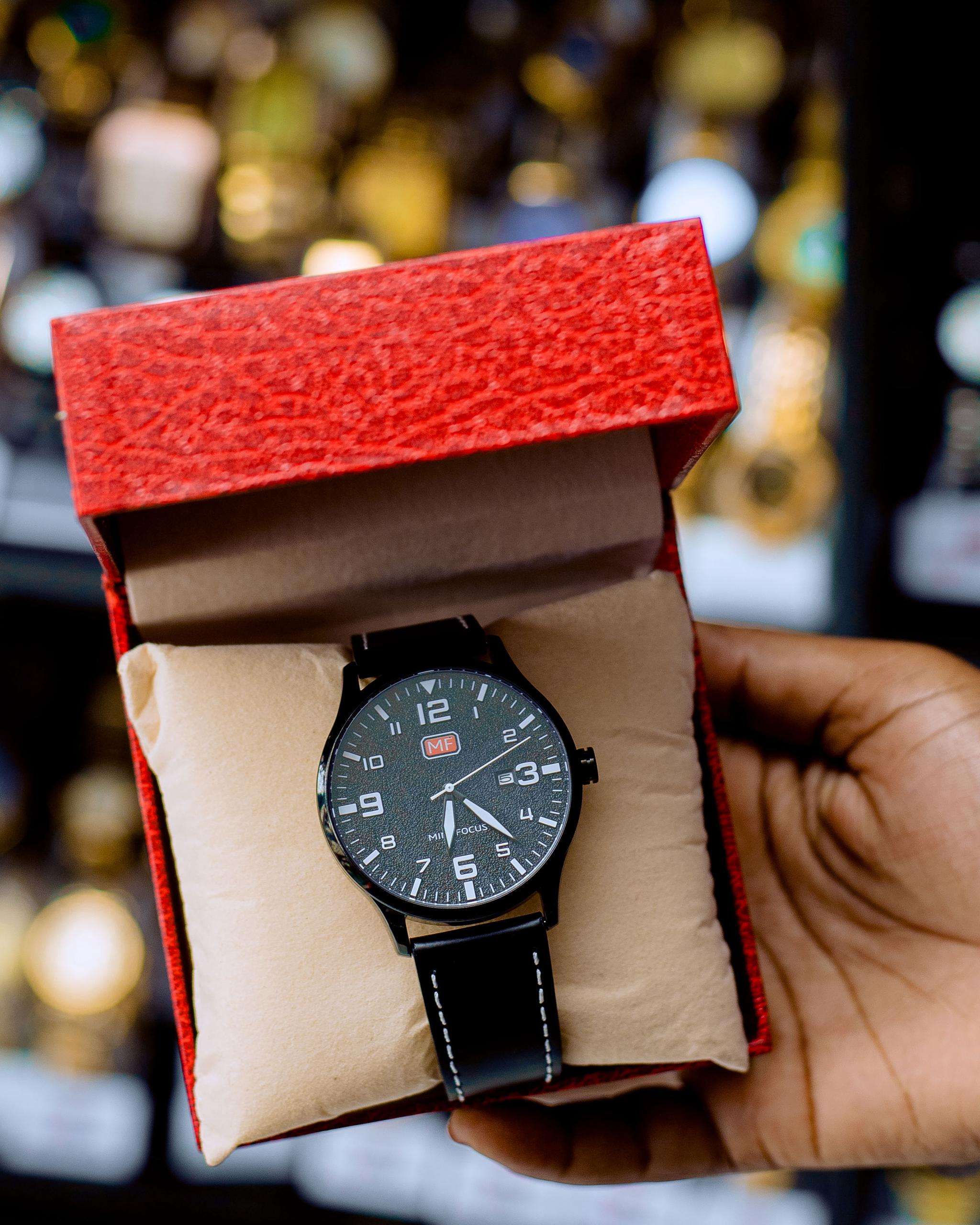 Mini Focus Male Gift Watch
